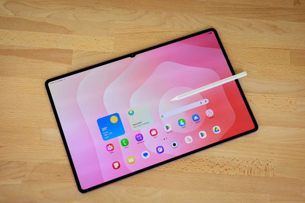 Samsung Galaxy Tab S11 Ultra with S Pen
