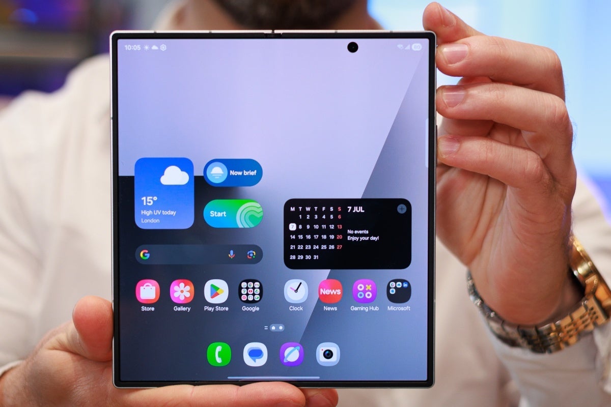 Samsung Galaxy Z Fold 7 primary screen