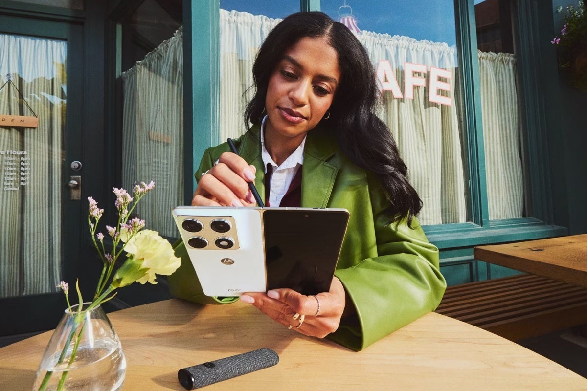 Motorola Razr Fold promotional picture