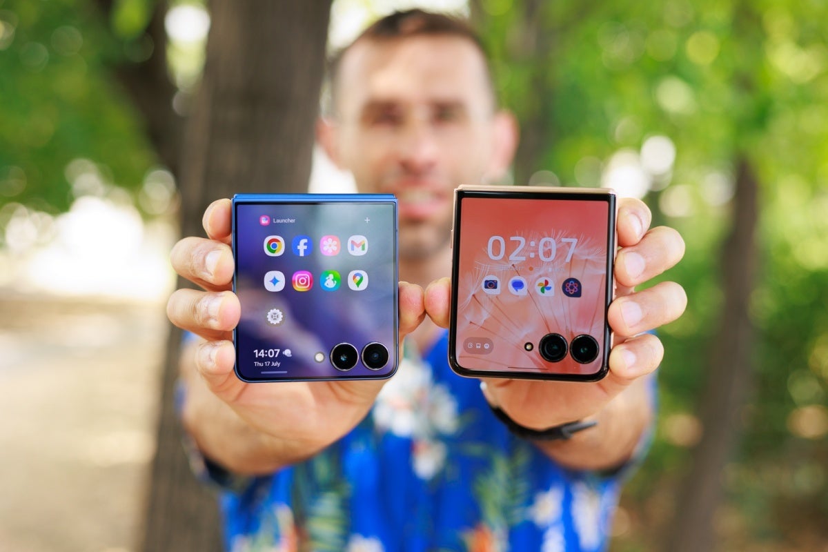Samsung Galaxy Z Flip 7 vs Motorola Razr Ultra