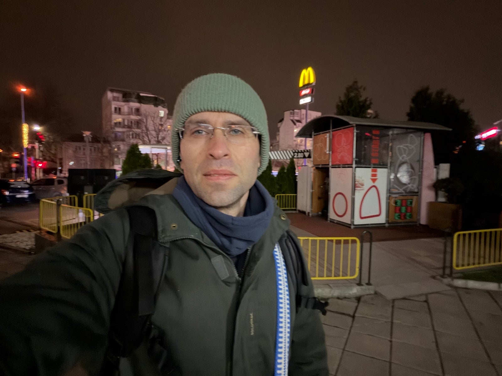 iPhone 17 Pro - Honor Magic 8 Pro vs iPhone 17 Pro: Sample Photos Comparison