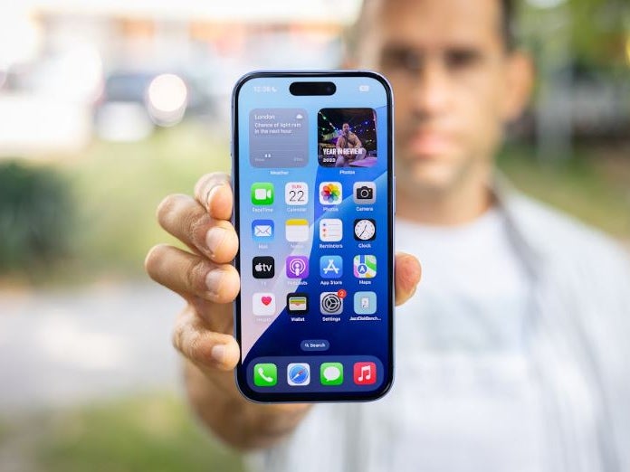 Presenting the iPhone 16