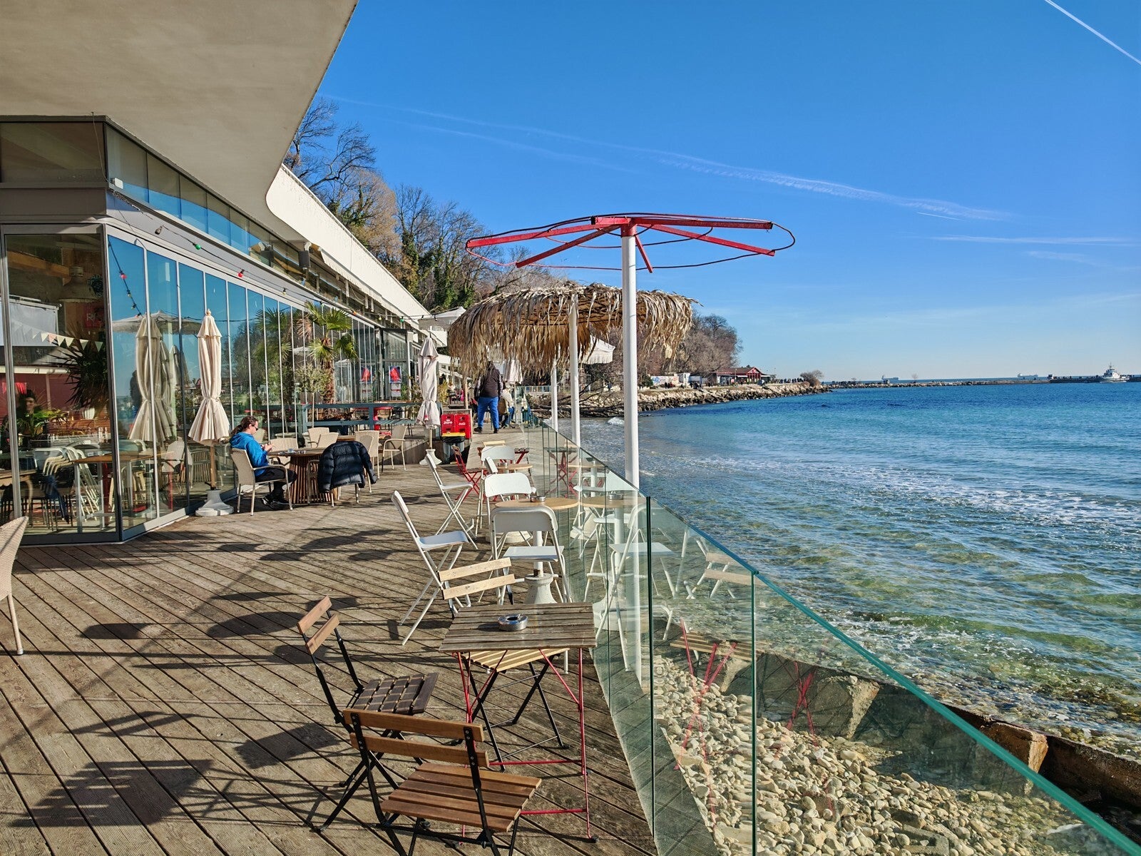 wide angle - Why your phone's third lens is probably useless