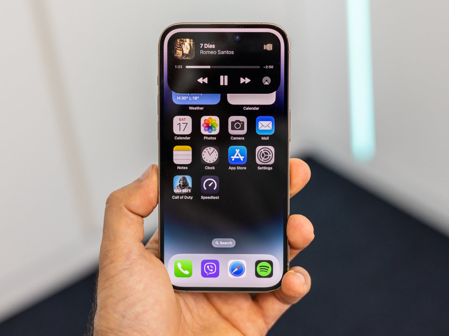 iPhone 14 Pro Dynamic Display on the front