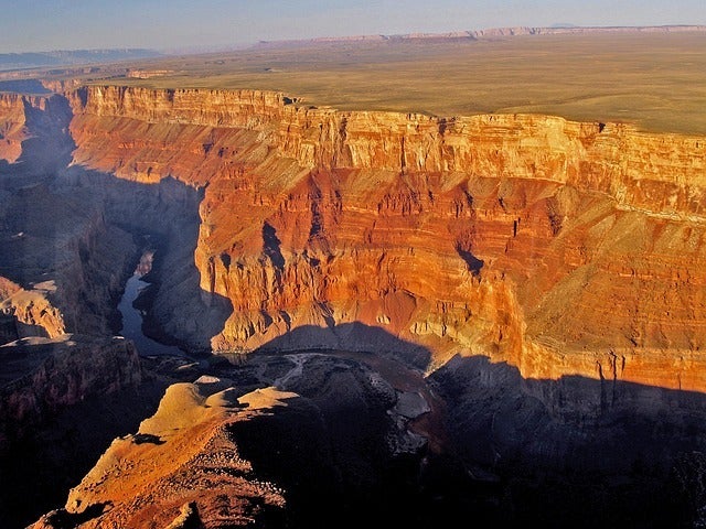 An ultra-wide shot of Grand Canyon | Image by PixaBay - Why your phone's third lens is probably useless