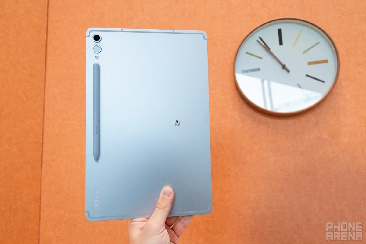 Samsung Galaxy Tab S10+ back