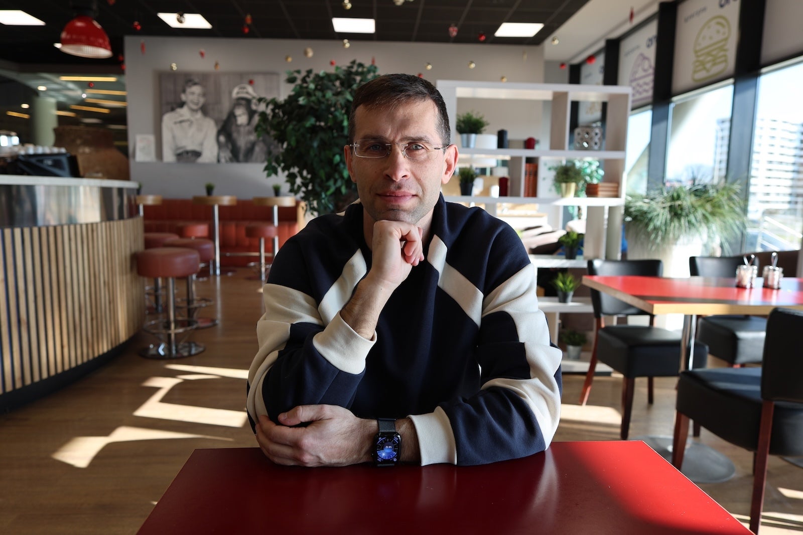 Canon R6 II - I compared the iPhone 17 Pro camera to a real camera — here's what I found