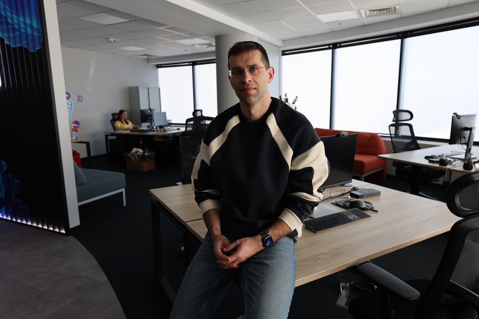 Canon R6 II - I compared the iPhone 17 Pro camera to a real camera — here's what I found