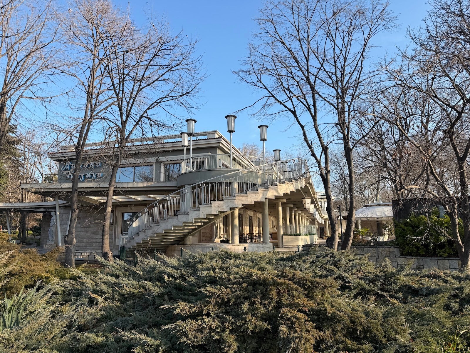 iPhone 17 Pro - I compared the iPhone 17 Pro camera to a real camera — here's what I found