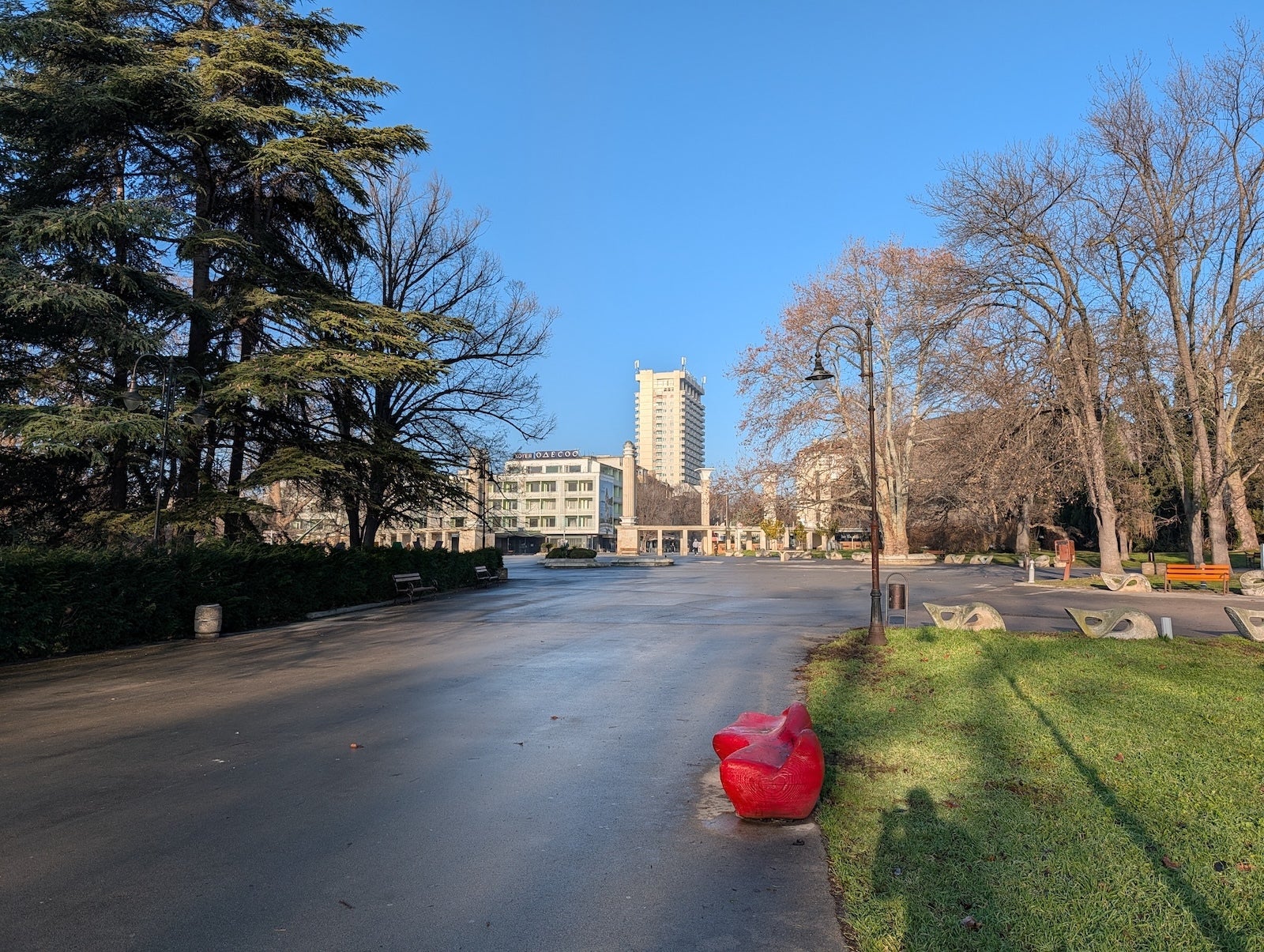 Pixel 10 Pro XL - I tested the Pixel 10 Pro XL camera against a full-frame Canon