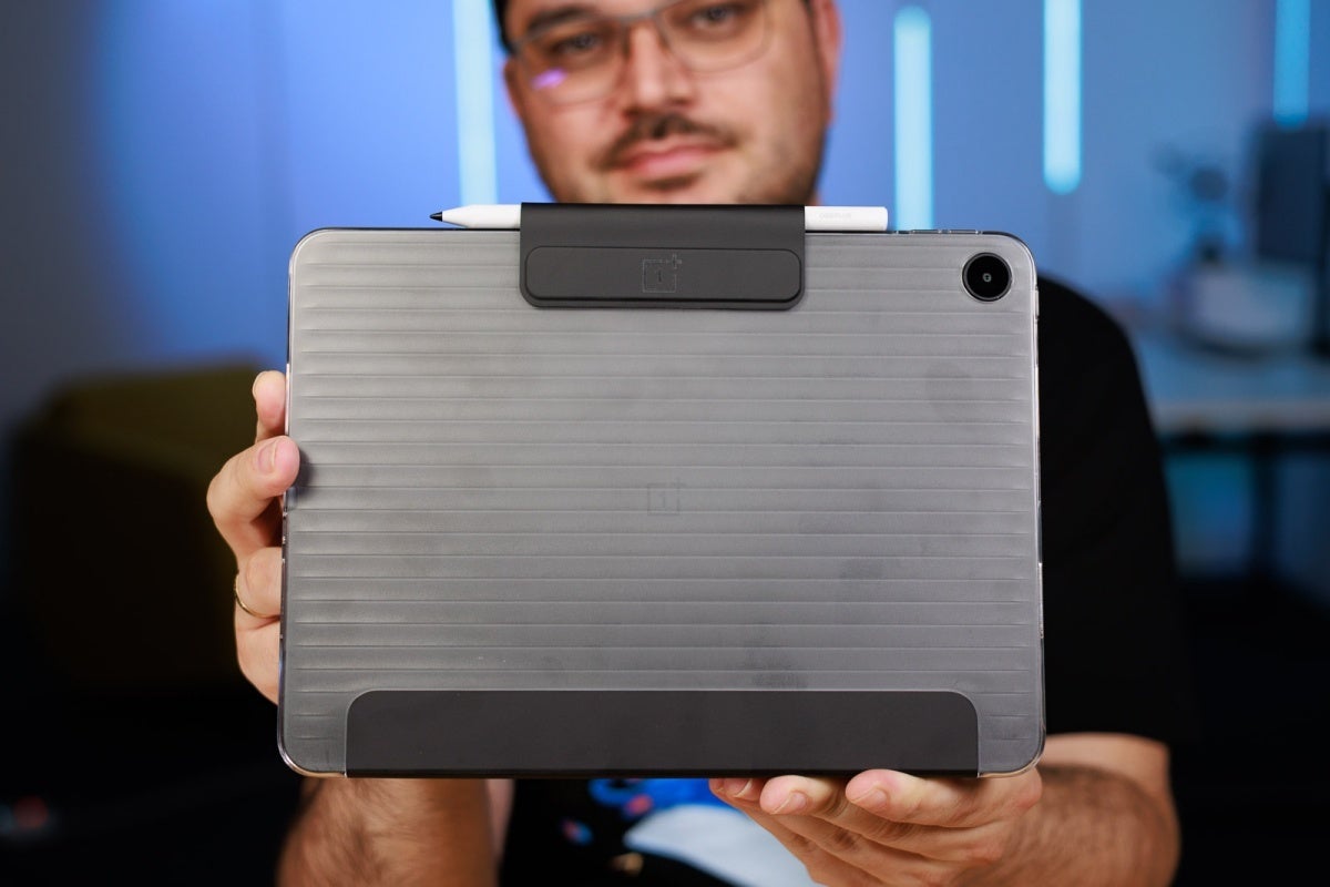 OnePlus Pad Go 2 with stylus and case