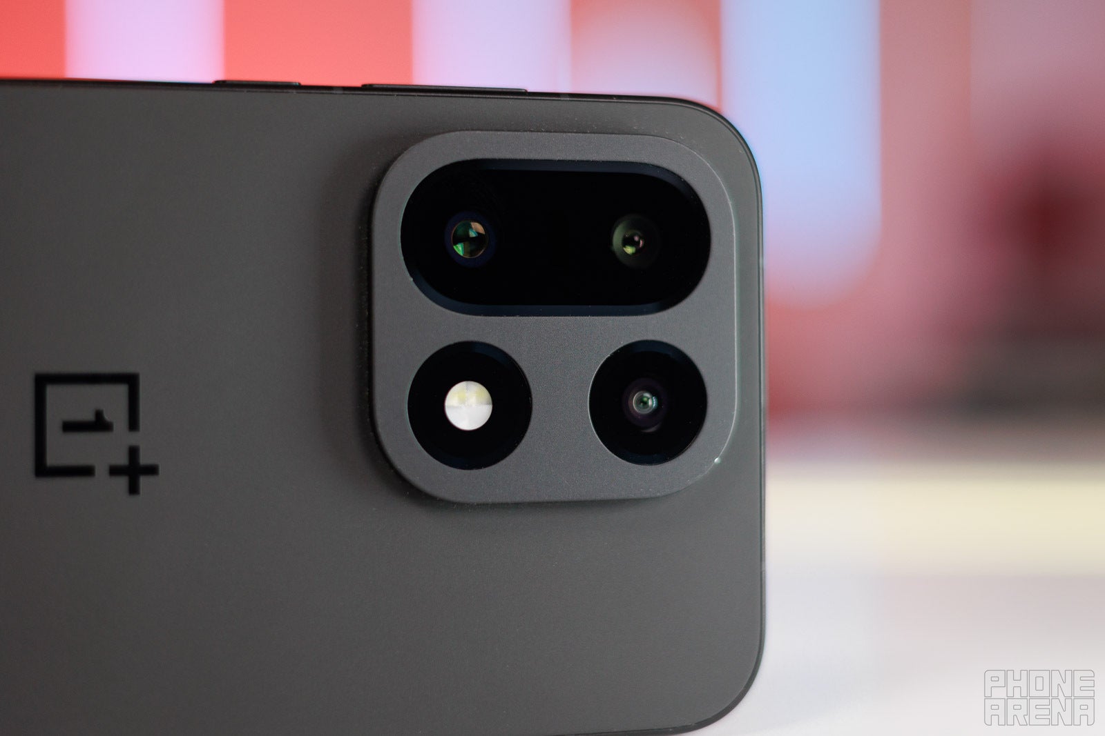 Two months later, I still love the understated look of the OnePlus 15