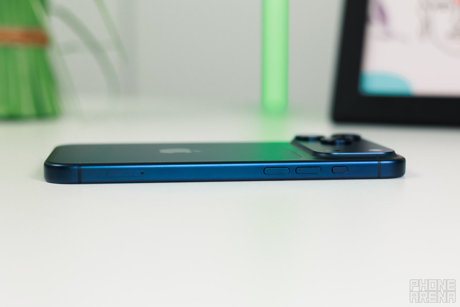 (Image by PhoneArena) - Four months later, the iPhone 17 Pro Max aluminum design has clear trade-offs