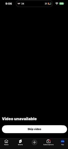 YouTube is suffering a massive outage throughout the United States. | Image by PhoneArena - Massive outage hits YouTube (UPDATE)