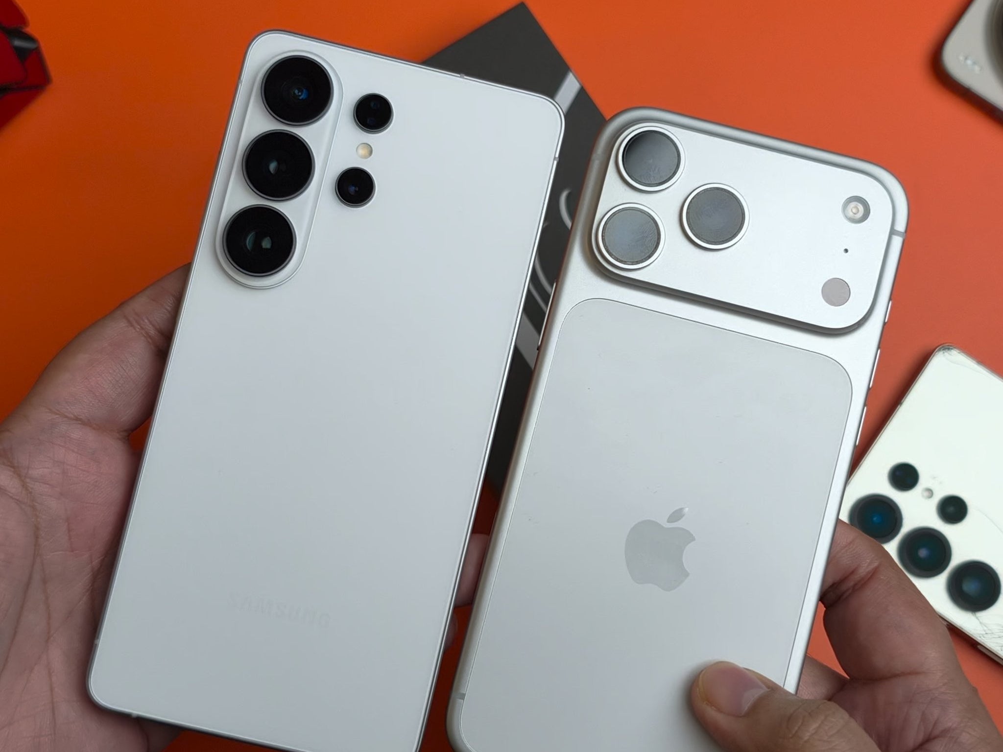 Samsung Galaxy S26 Ultra vs iPhone 17 Pro