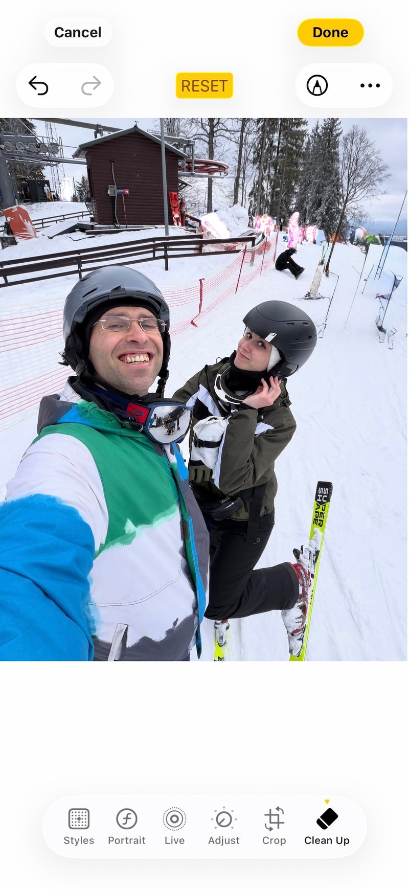 I used the iPhone 17 Pro camera for my ski vacation and I missed one Samsung feature