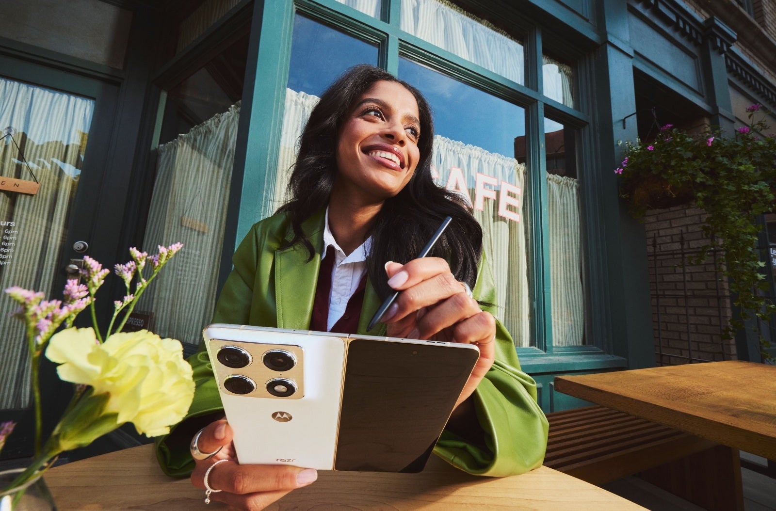 Supports Moto Pen Ultra | Image by Motorola - The Motorola Razr Fold is a cool foldable flagship that you can&rsquo;t buy