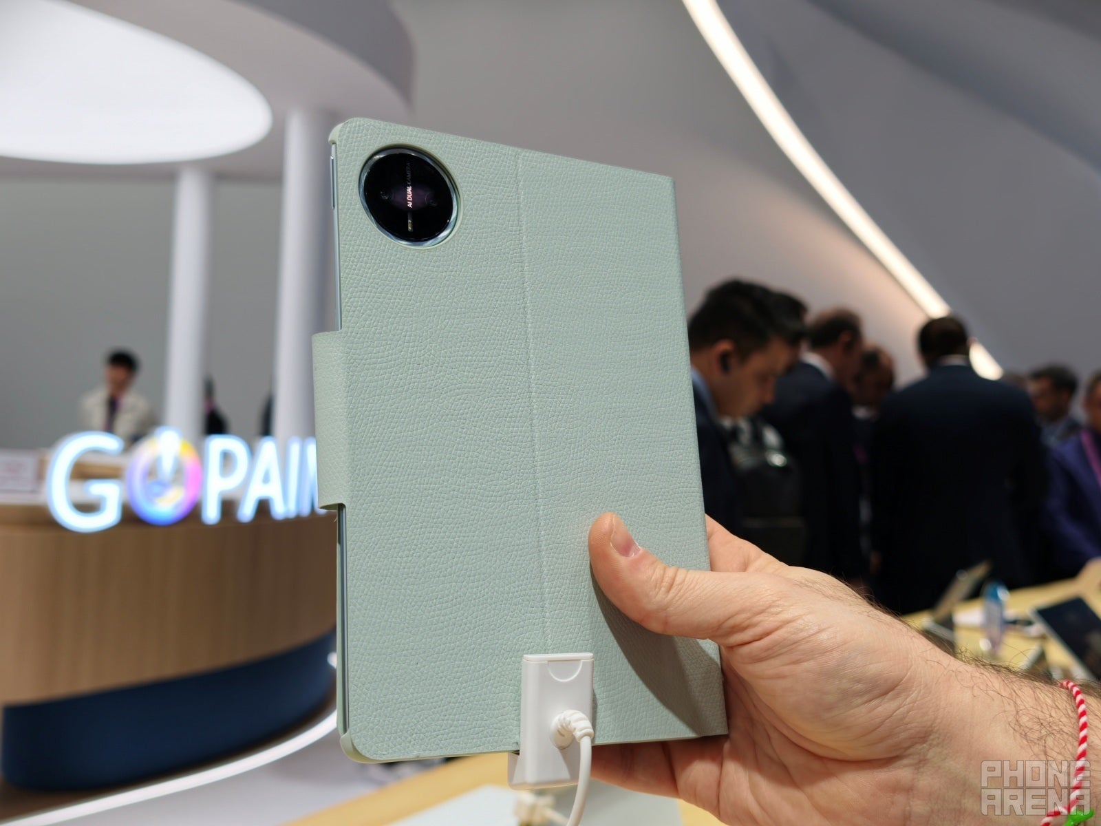 मैचिंग बुकलेट फोलियो | PhoneArena द्वारा छवि - Huawei MatePad Mini व्यावहारिक: यह हो सकता है