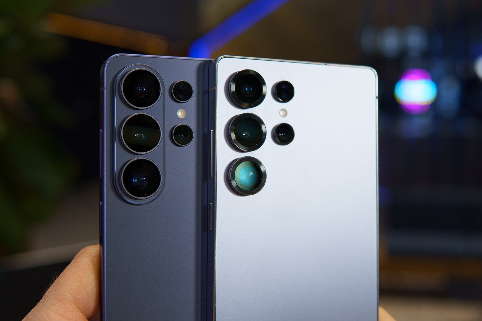 गैलेक्सी एस26 अल्ट्रा में नए ऑप्टिक्स हैं, लेकिन मुख्य कैमरा सेंसर एस25 अल्ट्रा जैसा ही है। | PhoneArena द्वारा छवि - प्रारंभिक गैलेक्सी S27 अल्ट्रा लीक का दावा है कि सैमसंग अंततः एक अतिदेय अपग्रेड ला सकता है