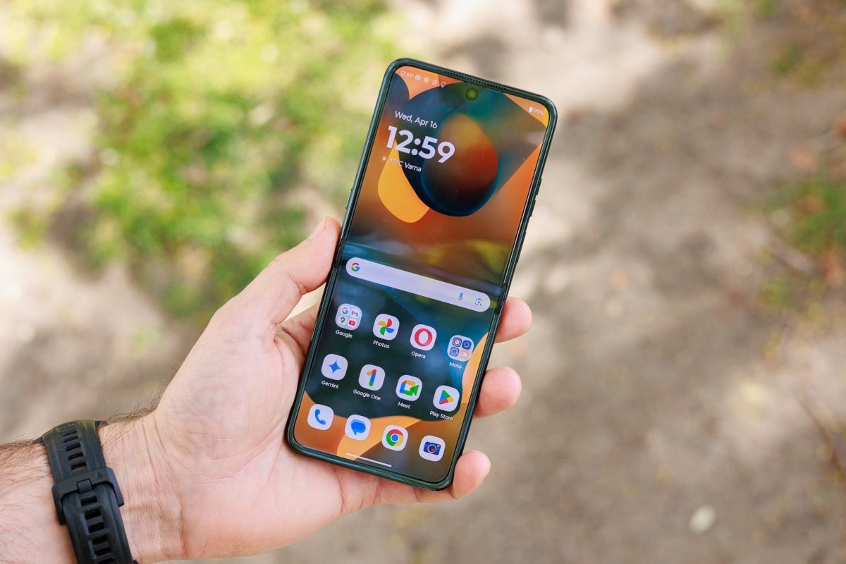 Motorola Razr Ultra (2025)