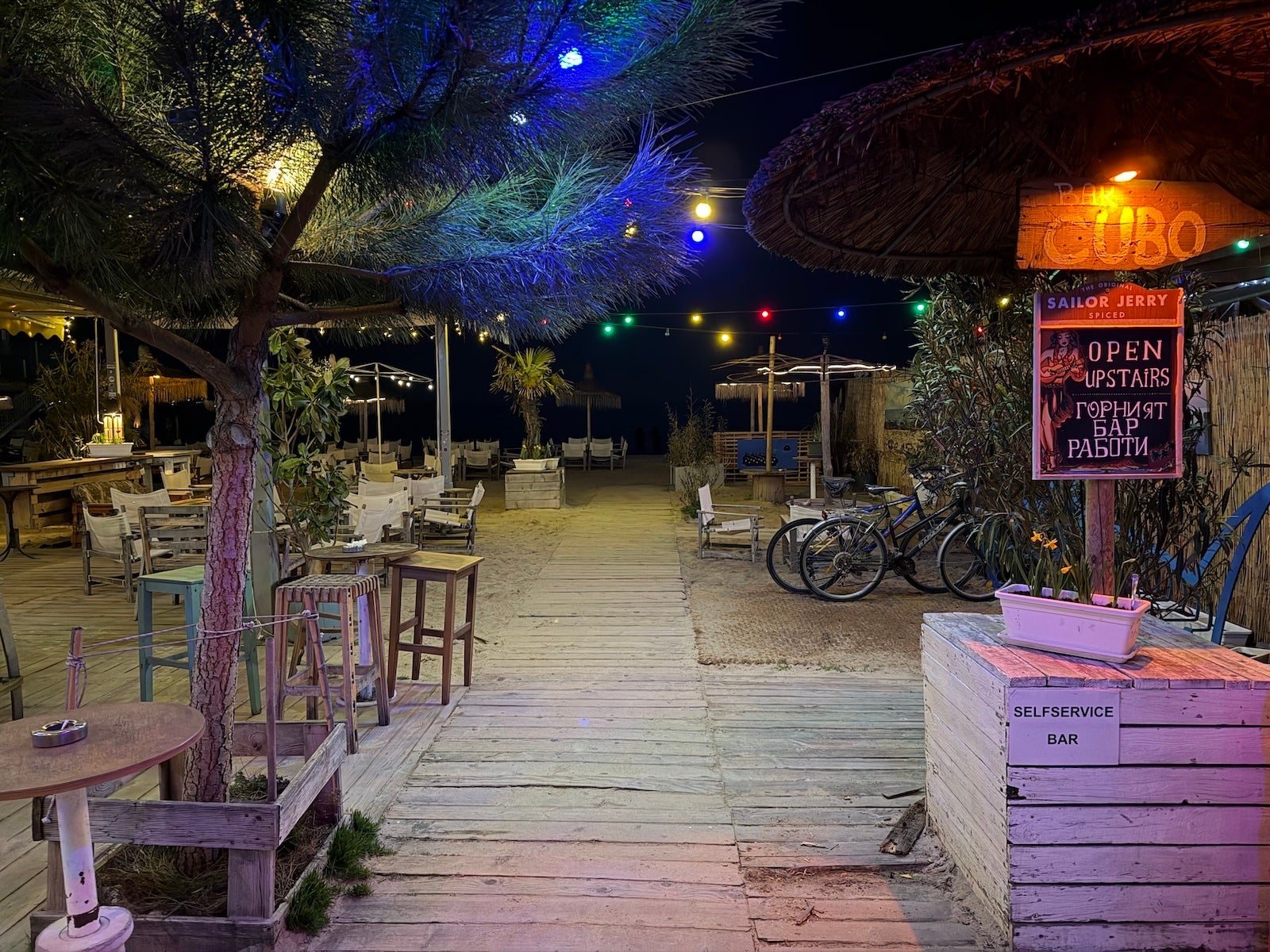 iPhone - Samsung Galaxy S26 Ultra vs iPhone 17 Pro Max: Sample Photos Comparison