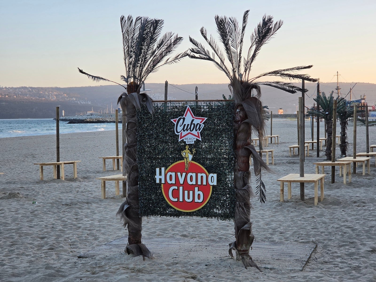 Galaxy - Samsung Galaxy S26 Ultra vs OnePlus 15: Sample Photos Comparison