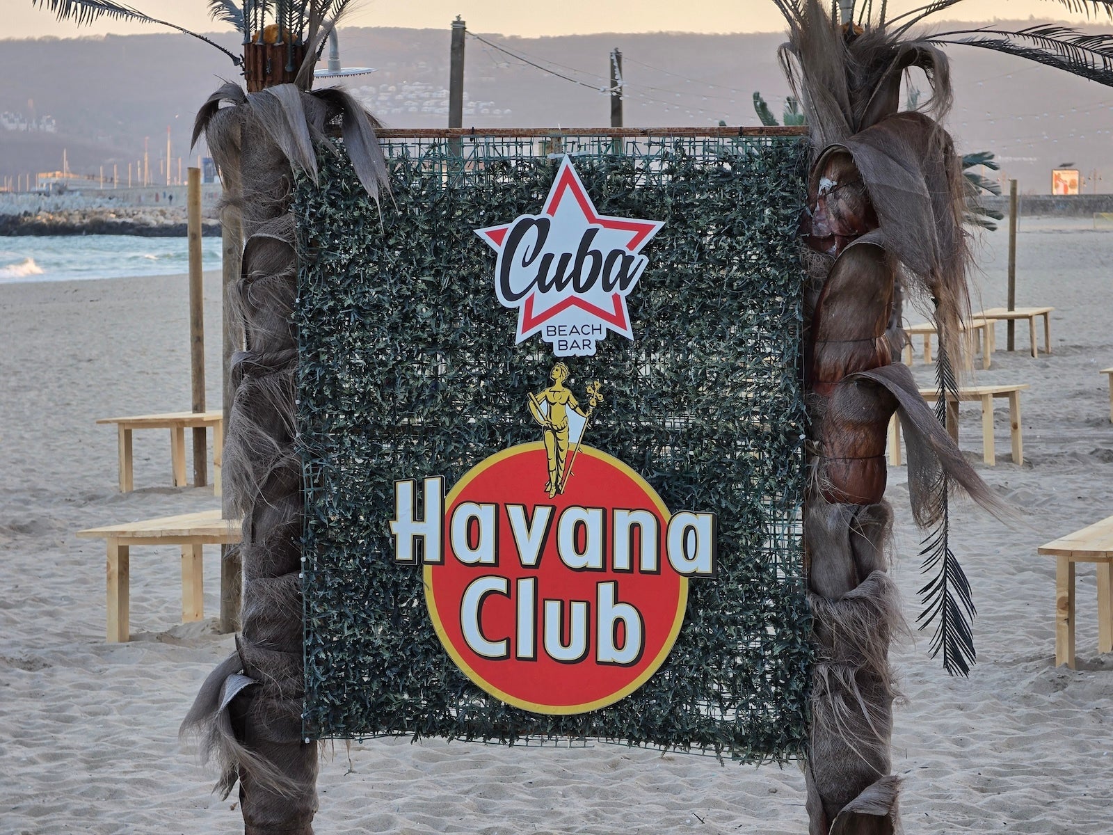 Galaxy - Samsung Galaxy S26 Ultra vs OnePlus 15: Sample Photos Comparison