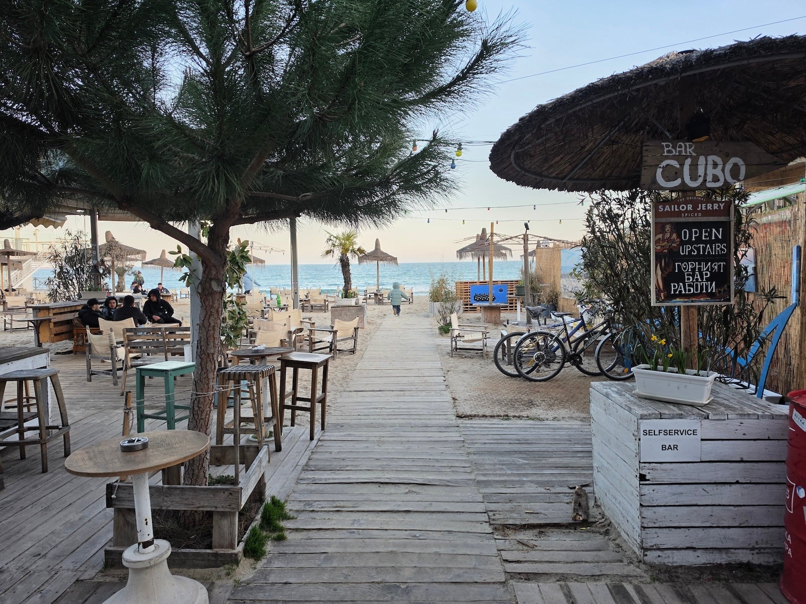 Galaxy - Samsung Galaxy S26 Ultra vs OnePlus 15: Sample Photos Comparison