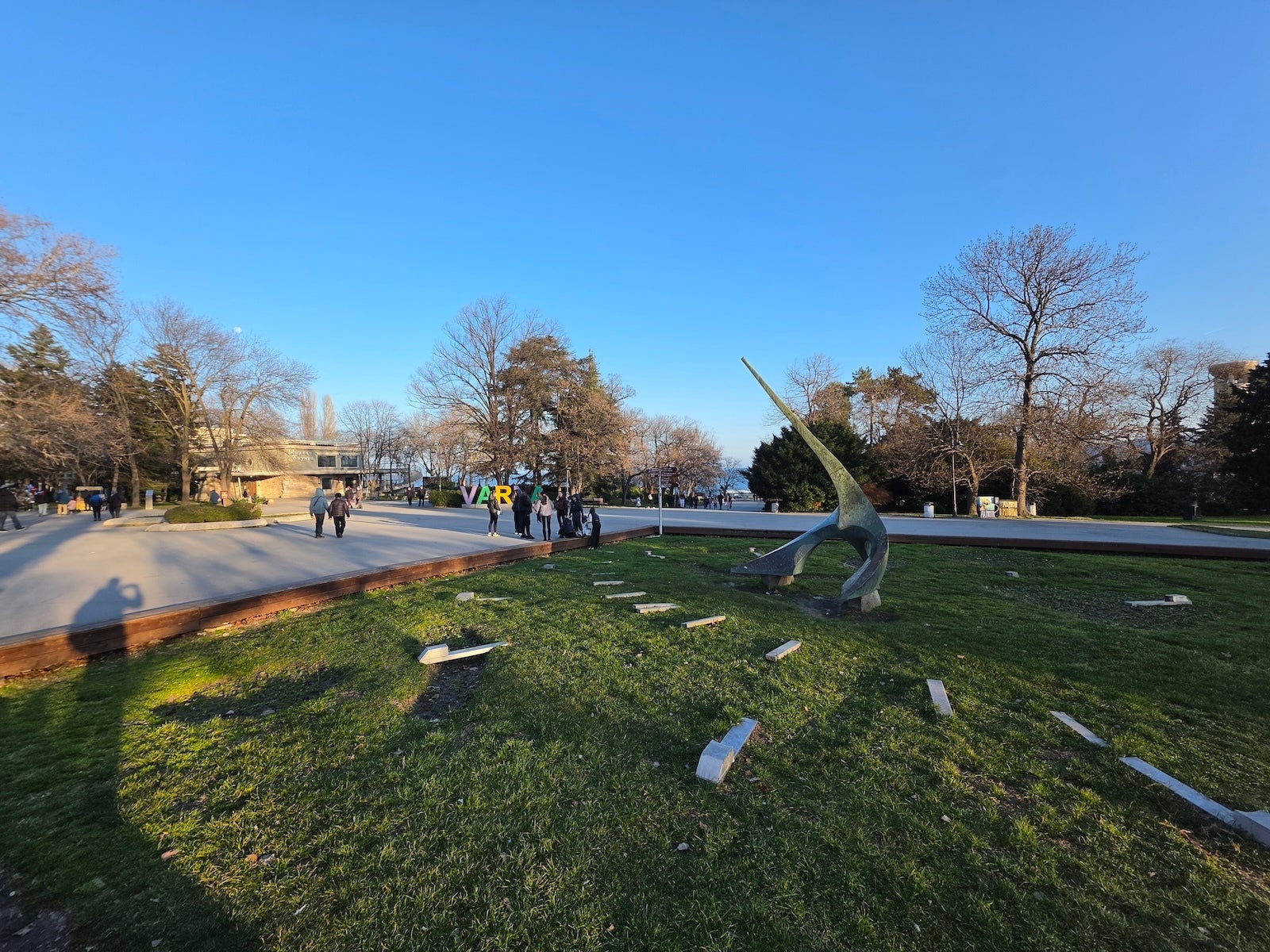 Galaxy - Samsung Galaxy S26 Ultra vs OnePlus 15: Sample Photos Comparison