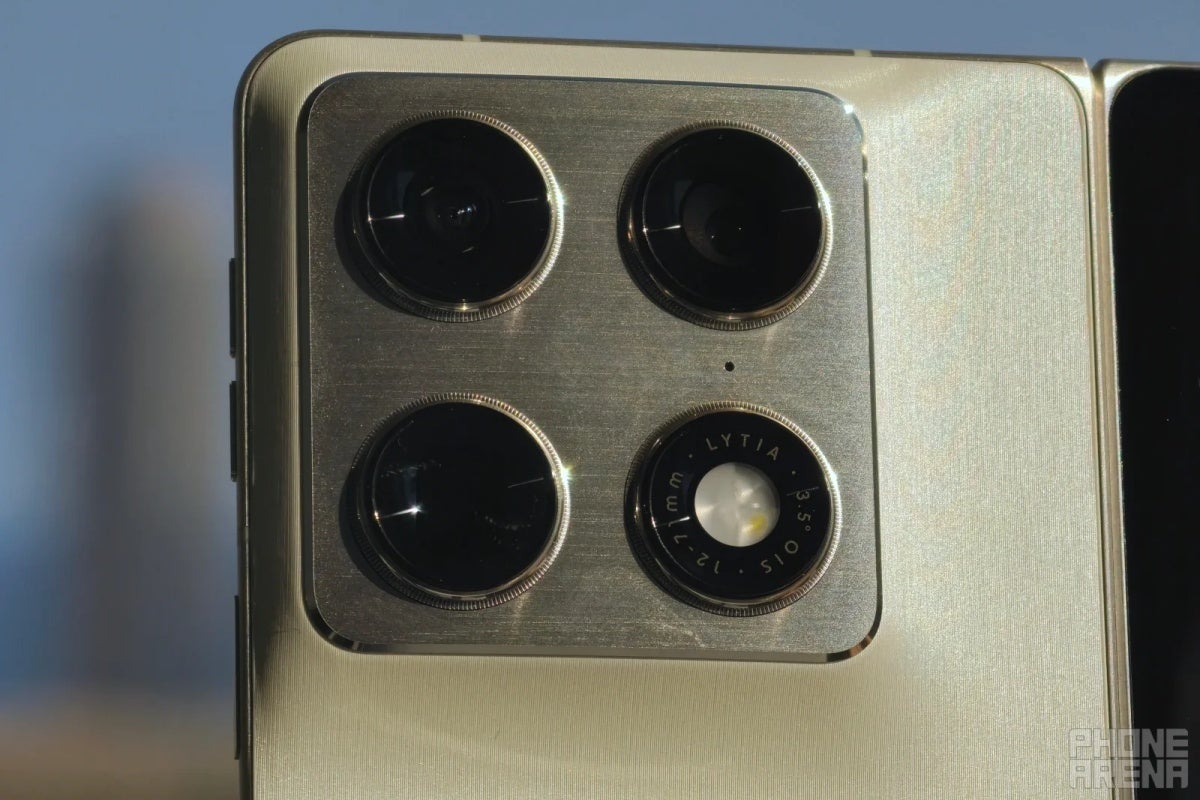 Motorola Razr Fold rear camera system