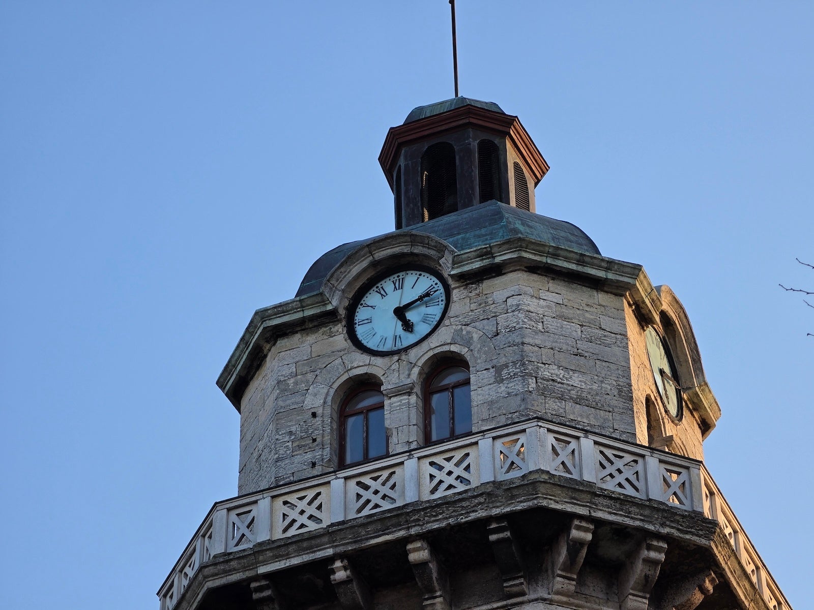 Samsung 5X - Samsung Galaxy S26 Ultra vs Huawei Pura 80 Ultra: Sample Photos Comparison