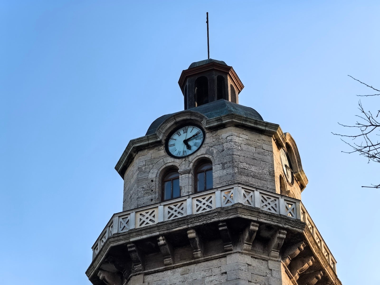 Huawei 3.5X - Samsung Galaxy S26 Ultra vs Huawei Pura 80 Ultra: Sample Photos Comparison