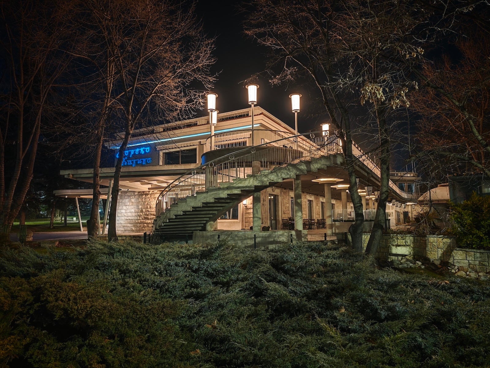 Xiaomi - Samsung Galaxy S26 Ultra vs Xiaomi 17 Ultra: Sample Photos Comparison