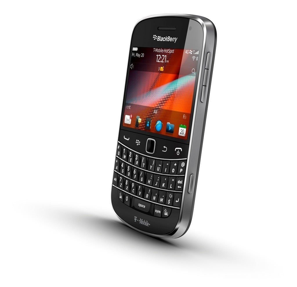 The BlackBerry Bold 9900 for T-Mobile - BlackBerry Bold 9900 to land on T-Moble shelves on August 31; business customers can pre-order one today