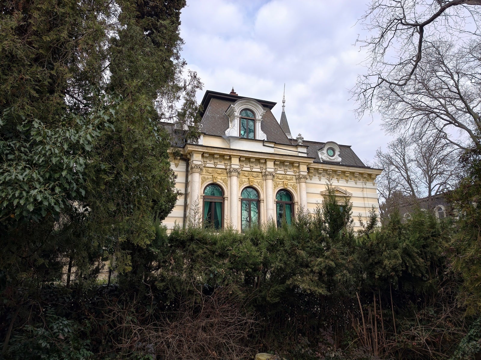 Vivo - Samsung Galaxy S26 Ultra vs Vivo X300 Pro: Sample Photos Comparison