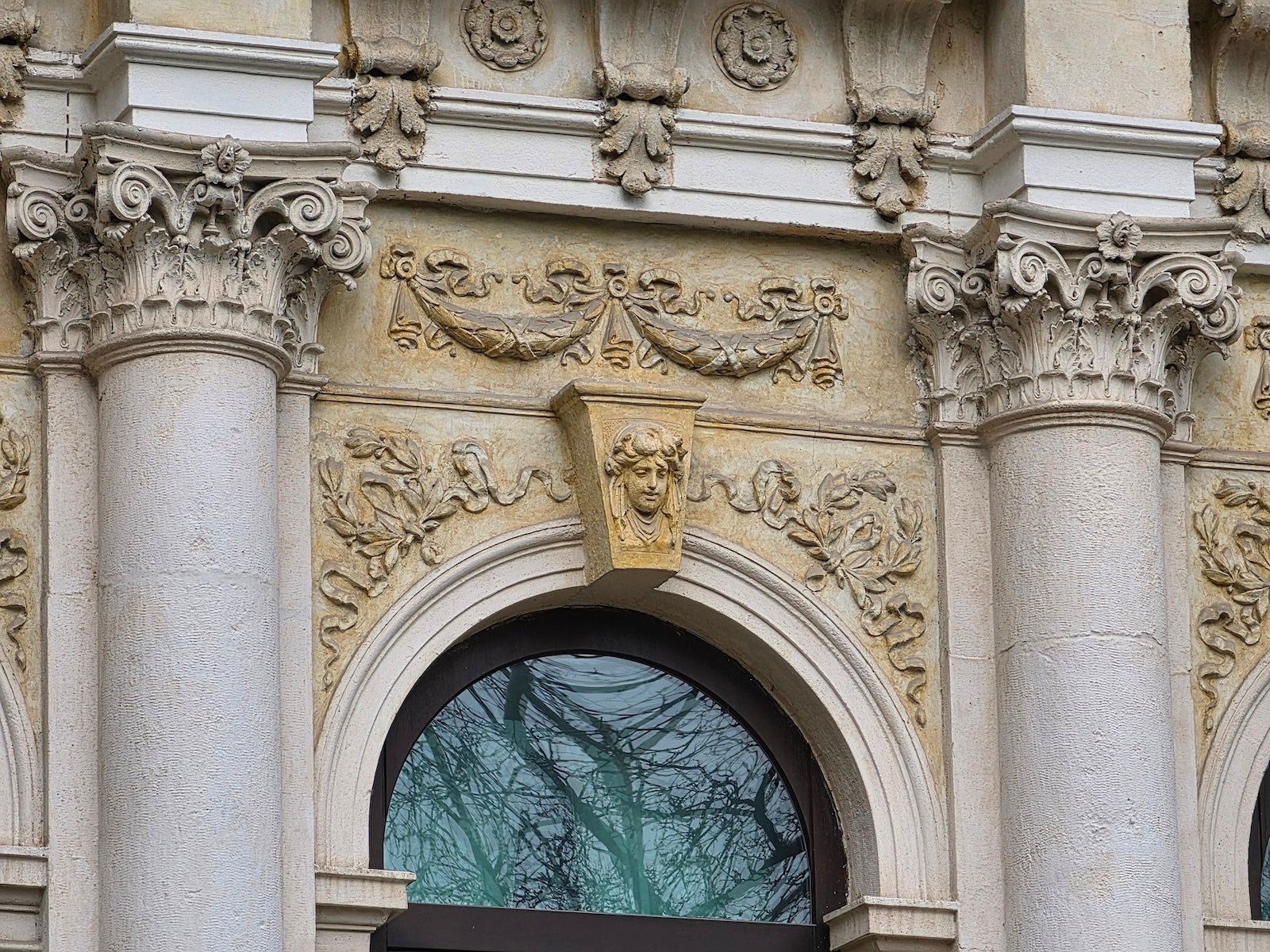 Galaxy - Samsung Galaxy S26 Ultra vs Vivo X300 Pro: Sample Photos Comparison