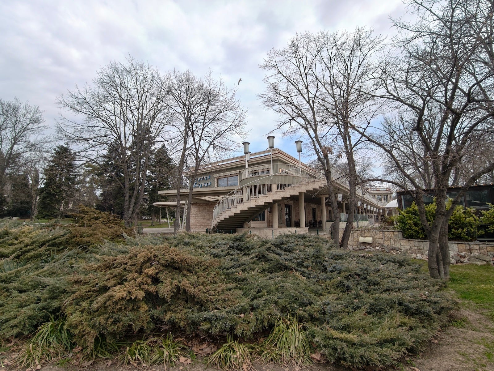 Vivo - Samsung Galaxy S26 Ultra vs Vivo X300 Pro: Sample Photos Comparison