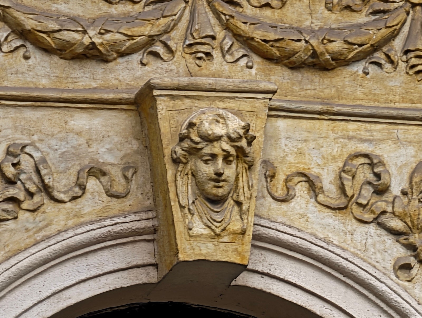 Honor 10X - Samsung Galaxy S26 Ultra vs Honor Magic 8 Pro: Sample Photos Comparison