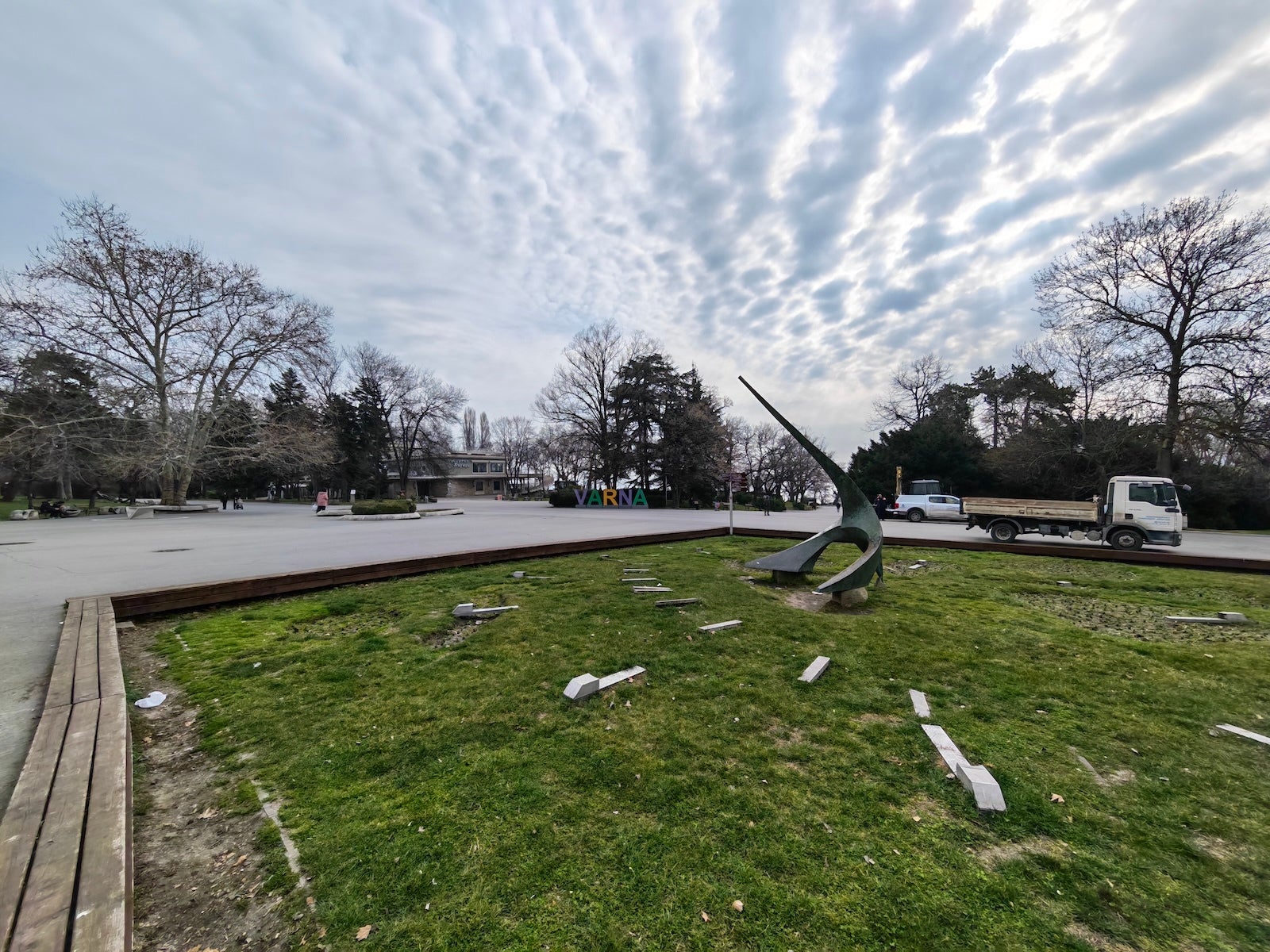 Honor - Samsung Galaxy S26 Ultra vs Honor Magic 8 Pro: Sample Photos Comparison