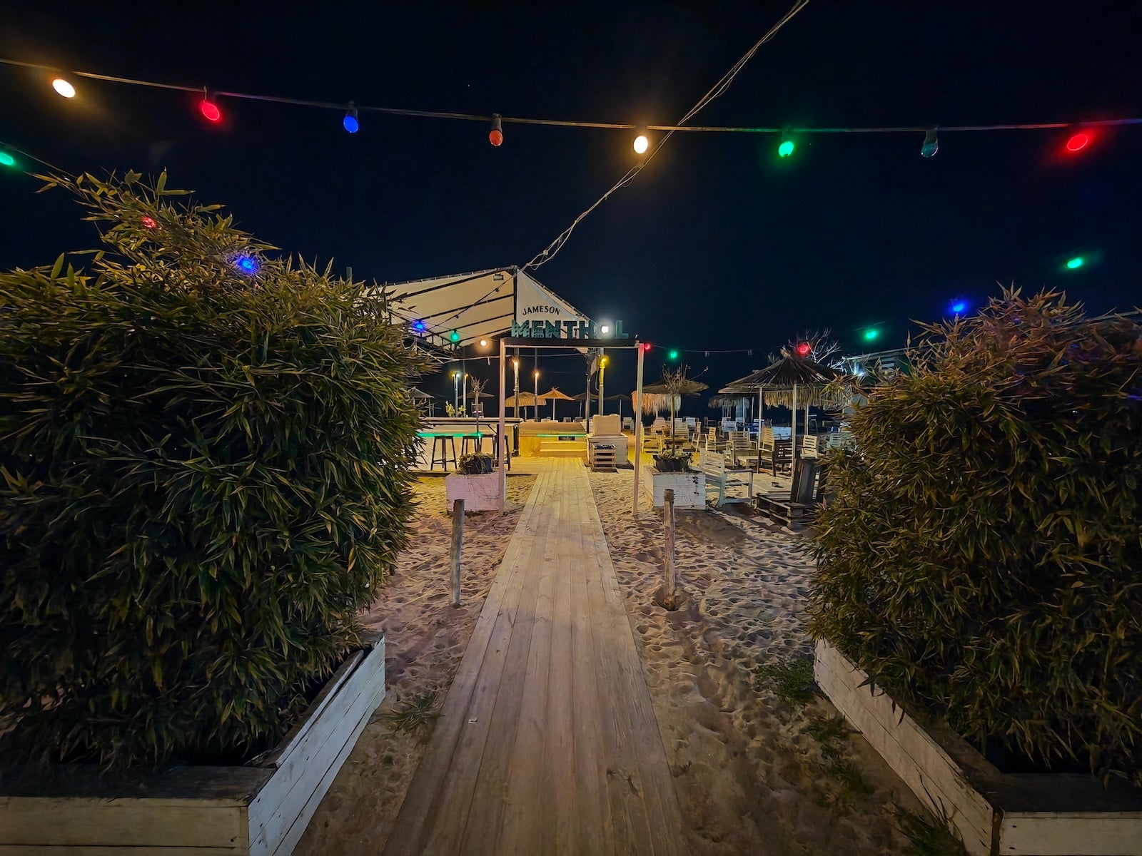 Honor - Samsung Galaxy S26 Ultra vs Honor Magic 8 Pro: Sample Photos Comparison