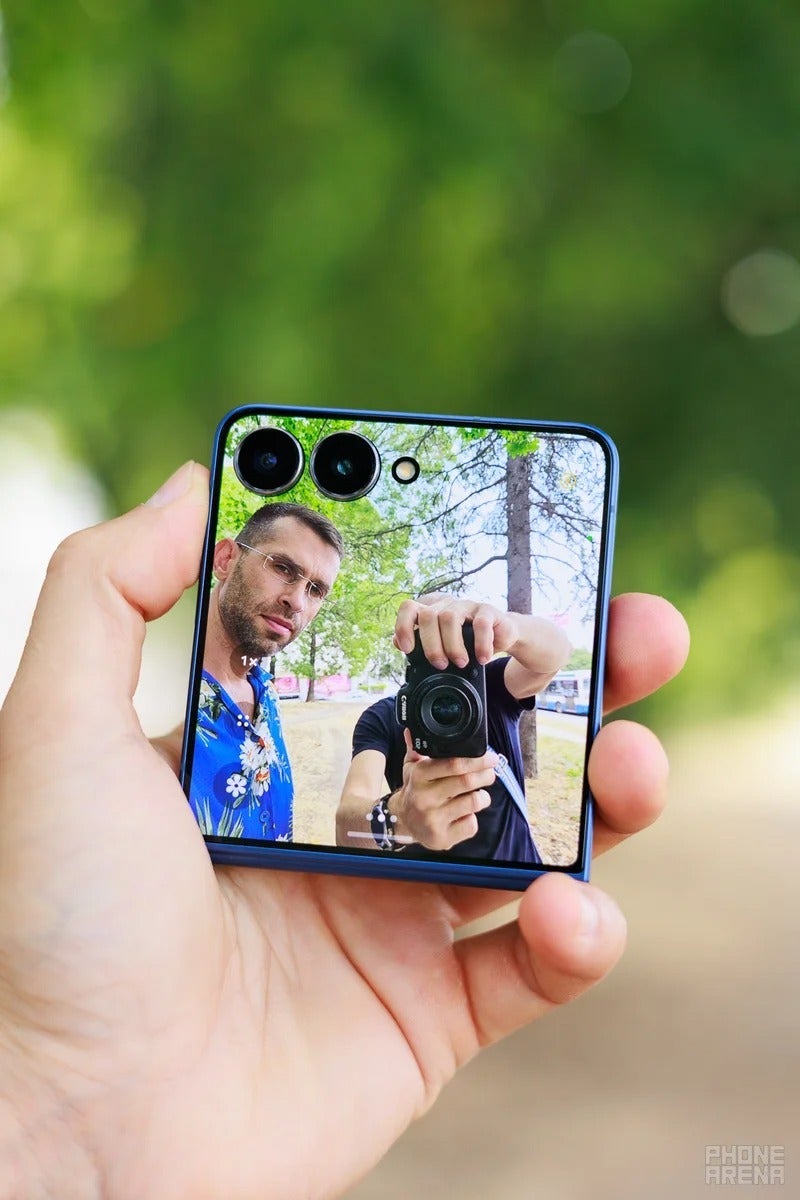 Galaxy Z Flip cover screen showing camera preview selfie