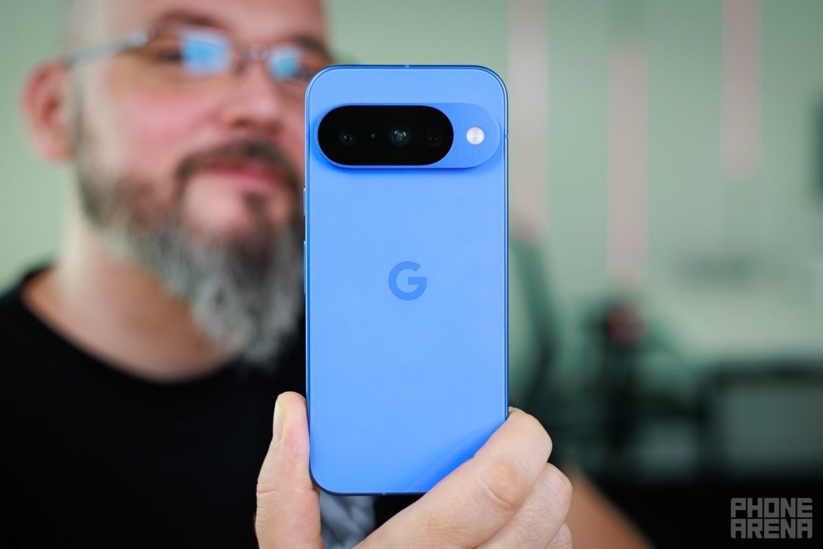 Google Pixel 10 back