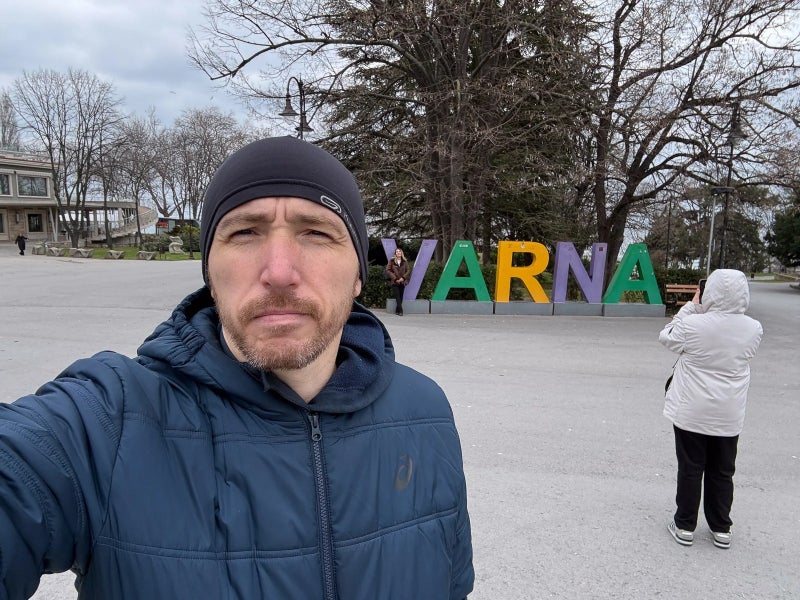 I used to think more cameras meant better photos, but the iPhone 17e proved me wrong