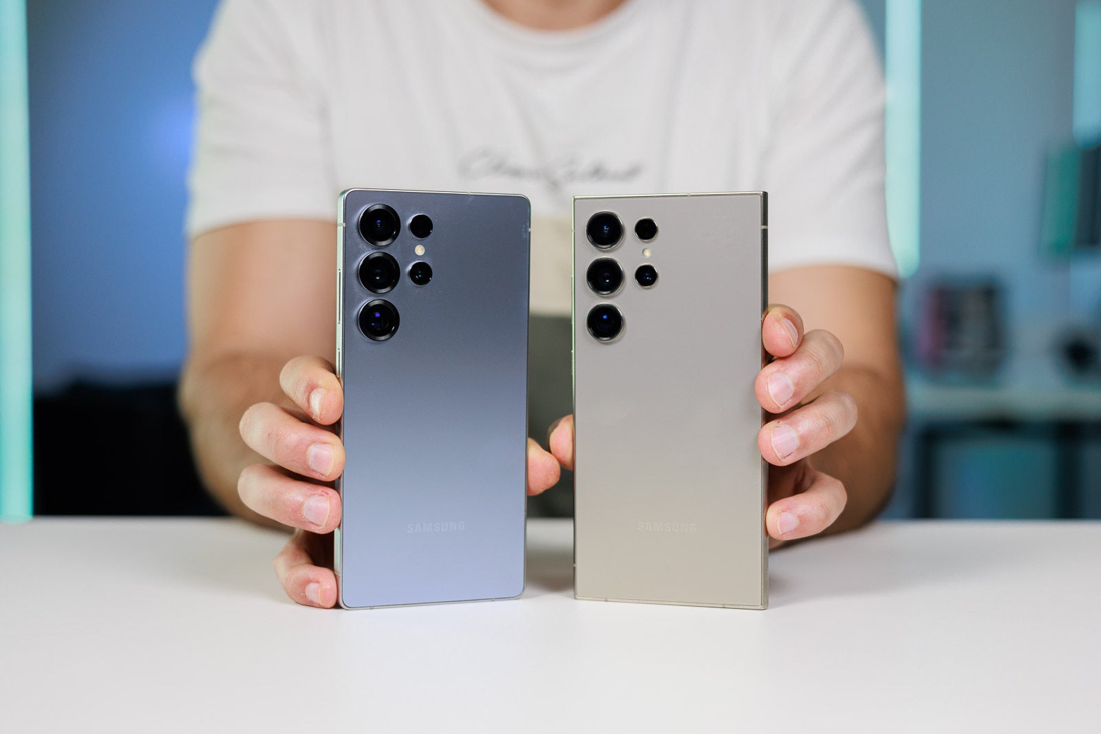 S25 Ultra (left) vs S24 Ultra (right) | Image by Imge by PhoneArena - Galaxy S26 Ultra: here's how Samsung's flagship design evolved over the years