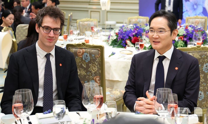 Samsung Electronics Chairman Lee Jae-yong and Mistral AI Chairman Arthur Mensch are attending the Korea-France state luncheon held at the Blue House on April 3 2026