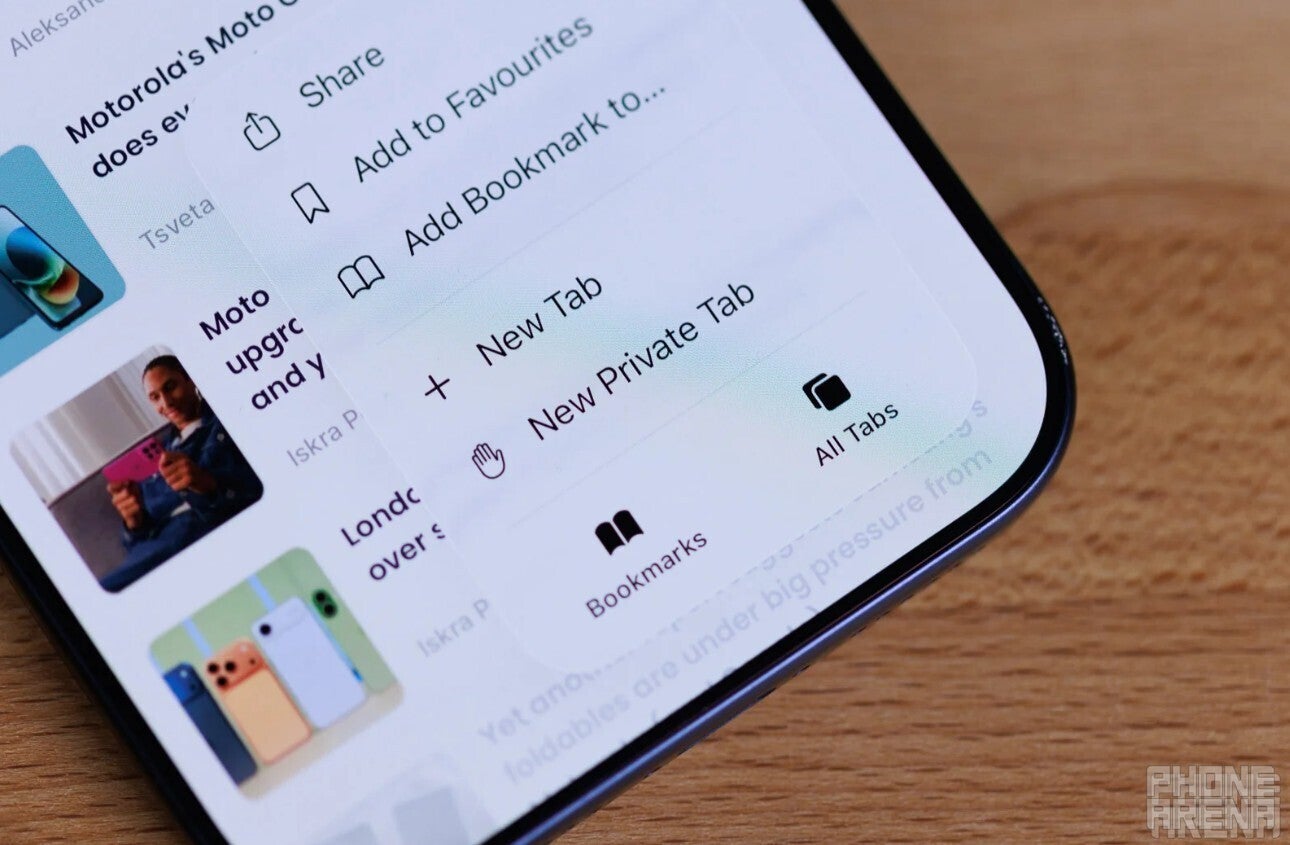 Tabs icon in Safari browser.