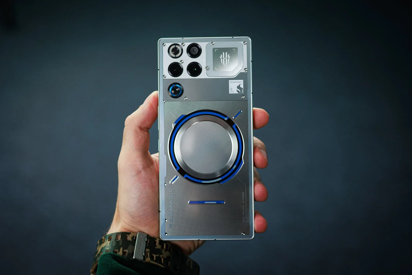 No need for a case, the phone looks stunning | Image by PhoneArena - I spent 6 months using a gaming phone as a daily driver