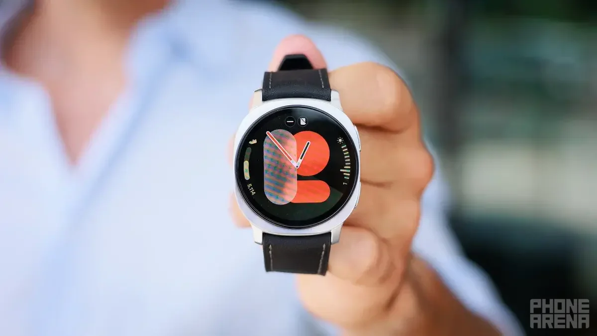 The rotating bezel is back, everybody! | Image by PhoneArena - Best Samsung Galaxy Watch in 2026