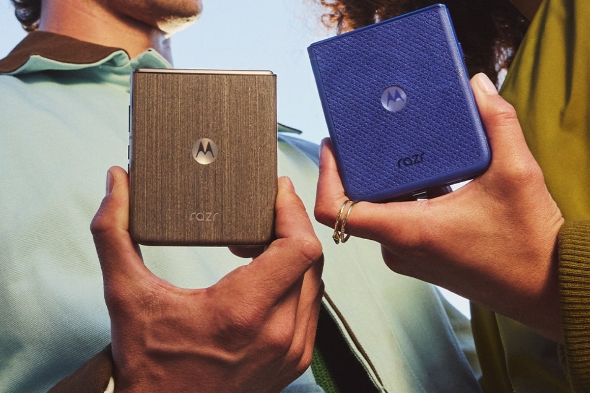 Leaked Motorola Razr Ultra (2026) image in two colors