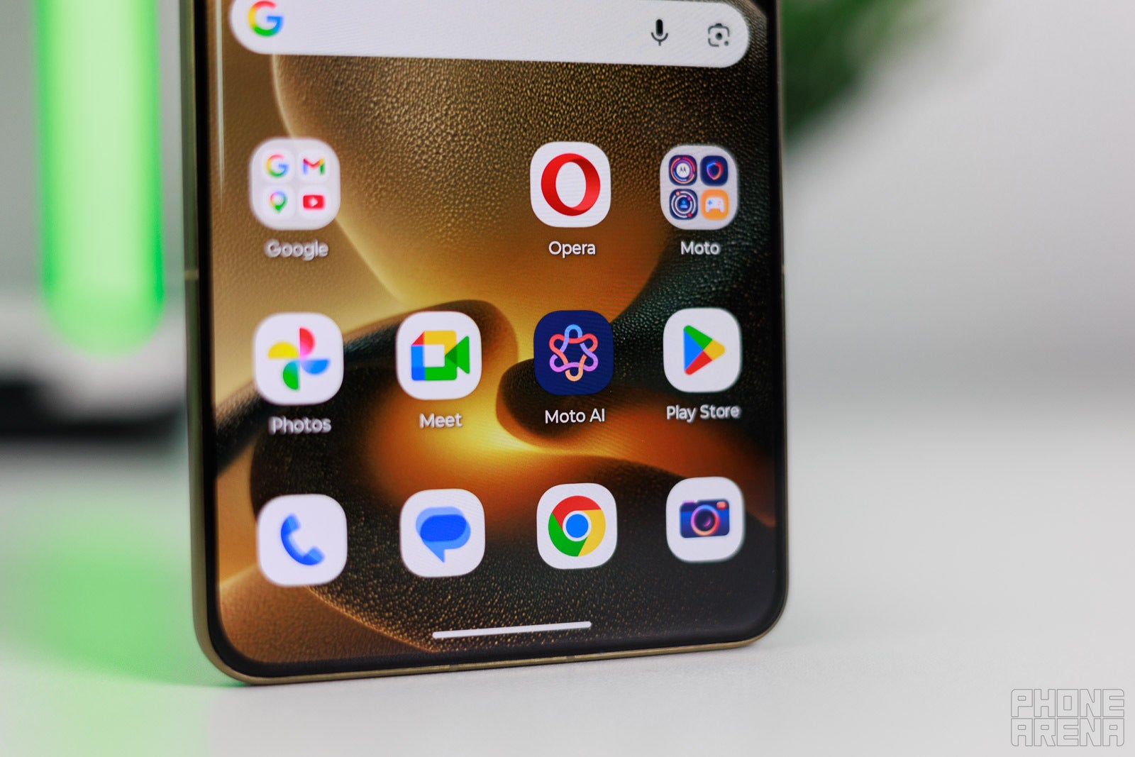 I mean, you see them, but you can't land a jumbo jet here. | Image by PhoneArena - Motorola Signature design highlight: Striking the perfect balance between form and function